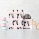Recherche de empreintes de pas bébé papier cadeau Pour eux
