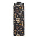 Recherche de mushroom tasses Nature
