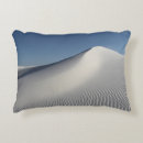 Recherche de aucunes personnes coussins Image de couleur