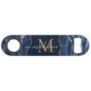 Recherche de pierre ouvre bouteilles Monogramme