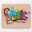 Recherche de graffiti coloré tapis souris Mur