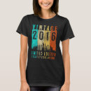 Zoek naar 7 jaar oud tshirts Jaren