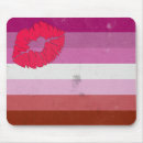 Recherche de drapeau lesbien tapis souris Fierté