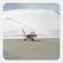Recherche de f 18 Militaire