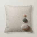 Recherche de caillou coussins Pierre