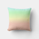 Recherche de arc ciel pastel coussins Rose