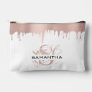 Recherche de brosse cosmétiques pochettes Monogramme