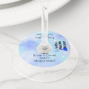 Zoek naar wijnglashangers Jongen