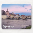 Recherche de vieille ville tapis souris Travel