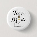 Recherche de femme de ménage badges Mariée