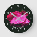 Recherche de goutte de pluie horloges Fleur