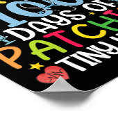 100 dagen van patching Tiny Humans Nurse 100th Day Poster (Hoek)