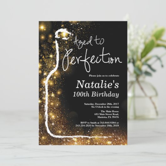 100e Invitation d'anniversaire du vin. Âgé à la pe (Debout devant)