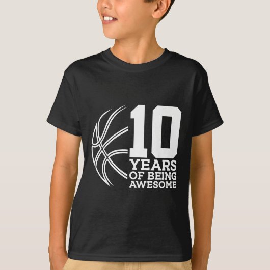 10 JAAR GEWELDIGE BASKETBAL 10E VERJAARDAG T-SHIRT (Voorkant)