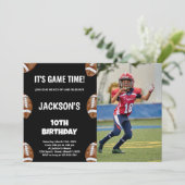 10e anniversaire de football noir Invitations avec (Debout devant)