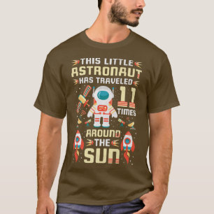11e geboortedag Astronaut heeft 11 keer rond de Ar T-shirt