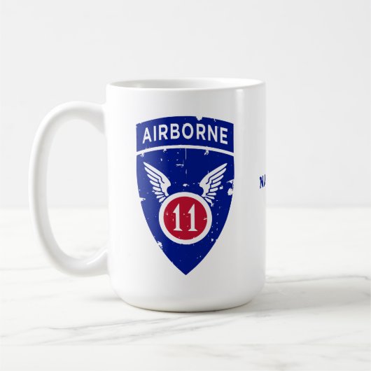 11e Luchtlandingsdivisie "Arctic Angels" in nood Koffiemok (Links)