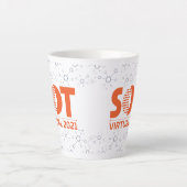 12 oz Latte Mok - Jaarlijkse vergadering 2021 (Mol (Voorkant)