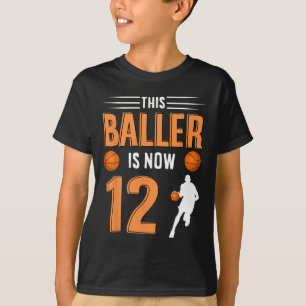 12e verjaardag basketbal - deze baller is nu 12 t-shirt