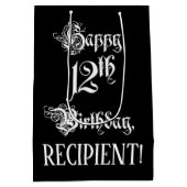 12e verjaardag: Fancy, elegant script + aangepaste Medium Cadeauzakje (Achterkant)