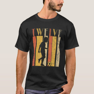 12e verjaardag Voetbal Sport Boys Retro geboren in T-shirt