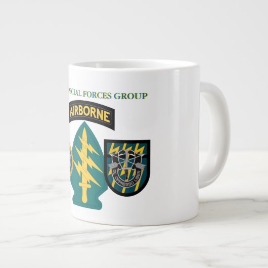 12ème TASSE d'ÉLÉPHANT de GROUPE de FORCES (Devant droit)