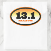 13.1 Halve marathon Zwart en Sinaasappel Ovaal Ovale Sticker (Tas)