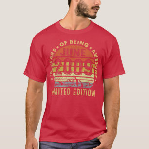 13 jaar oud Geweldige sinds juni 2009 Gifts 13th B T-shirt