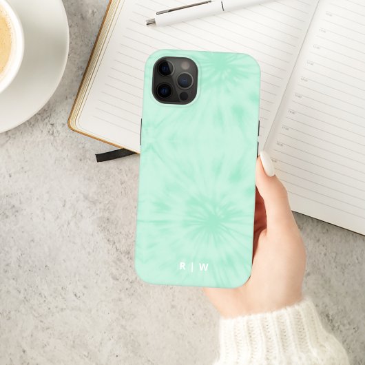 15 Pro Teint | Pastel Mint Green Monogram coque iphone