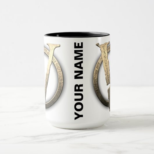 15oz CUSTOM "V" avec nom Coffee Mug (Centre)