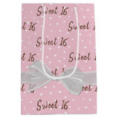 16-jarige borst op pokadots medium cadeauzakje (Achterkant)