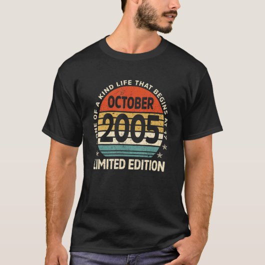 17 jaar Oud oktober 2005 17e verjaardag 1 T-shirt (Voorkant)