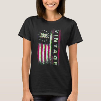17 Year Old  Vintage 2005 American Flag 17th Birth T-shirt