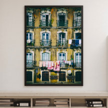 18e eeuw vervallen gebouw in Alfama district. Liss