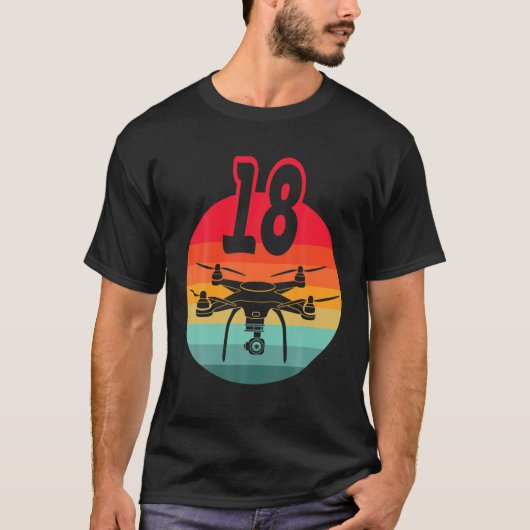 18e Verjaardag I Retro Afstandsbediening Drones Me T-shirt (Voorkant)