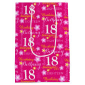 18e verjaardag roze gele aangepaste naam geschenkt medium cadeauzakje (Achterkant)