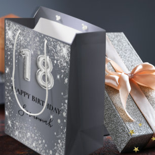 18e verjaardag zilverglitter glamoureus monogram medium cadeauzakje