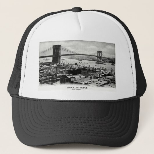 1900 Brooklyn Bridge Panorama Trucker Pet (Voorkant)