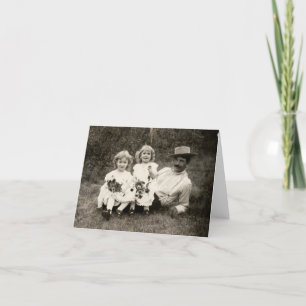 1905 A father and his daughters Kaart