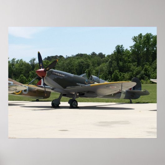1943 Supermarine Spitfire Mk IXe. Poster (Voorkant)