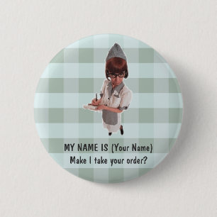 1950 DINER GAL WAITRESS NAME PIN - AANPASSING! RONDE BUTTON 5,7 CM
