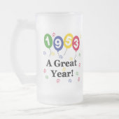 1953: een grote jaardag matglas bierpul (Links)