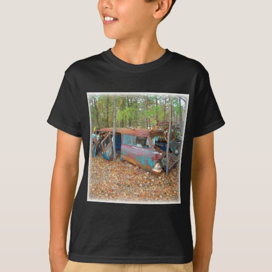 1957 Chevy Nomad Rusting in Wooded Junkyard T-shirt (Voorkant)