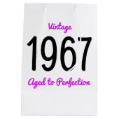 1967 oud tot perfectie 50 verjaardagsfeestje medium cadeauzakje (Achterkant)
