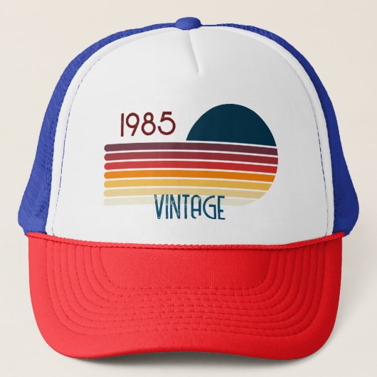 1985 Retro Stripe zo 40e verjaardag Trucker Pet (Voorkant)