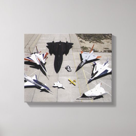 1997 Dryden Research Vliegtuig Fleet on Ramp Canvas Afdruk (Voorkant)