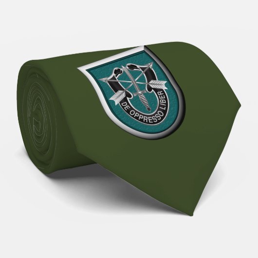 19e Cravate du Groupe des forces spéciales (Roulé)