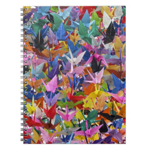 1.000 origamis empaquettent le carnet de grues