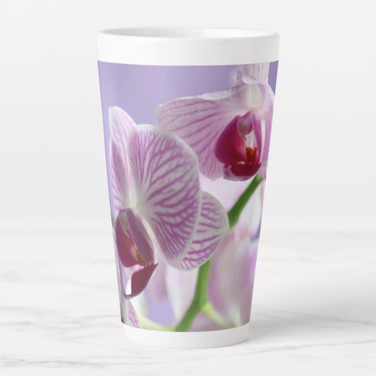 1 Petrus 4:8 Orchideeën Latte Mok (Voorkant)