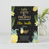 1e Black Ananas Verjaardag Uitnodigingen (Staand voorkant)